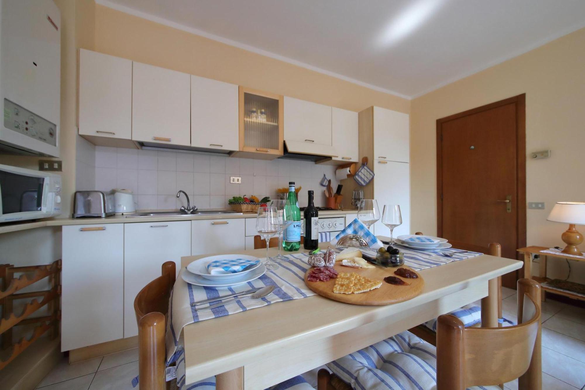 Petalo Bianco 100M From Lake - Happy Rentals บาเวโน ภายนอก รูปภาพ