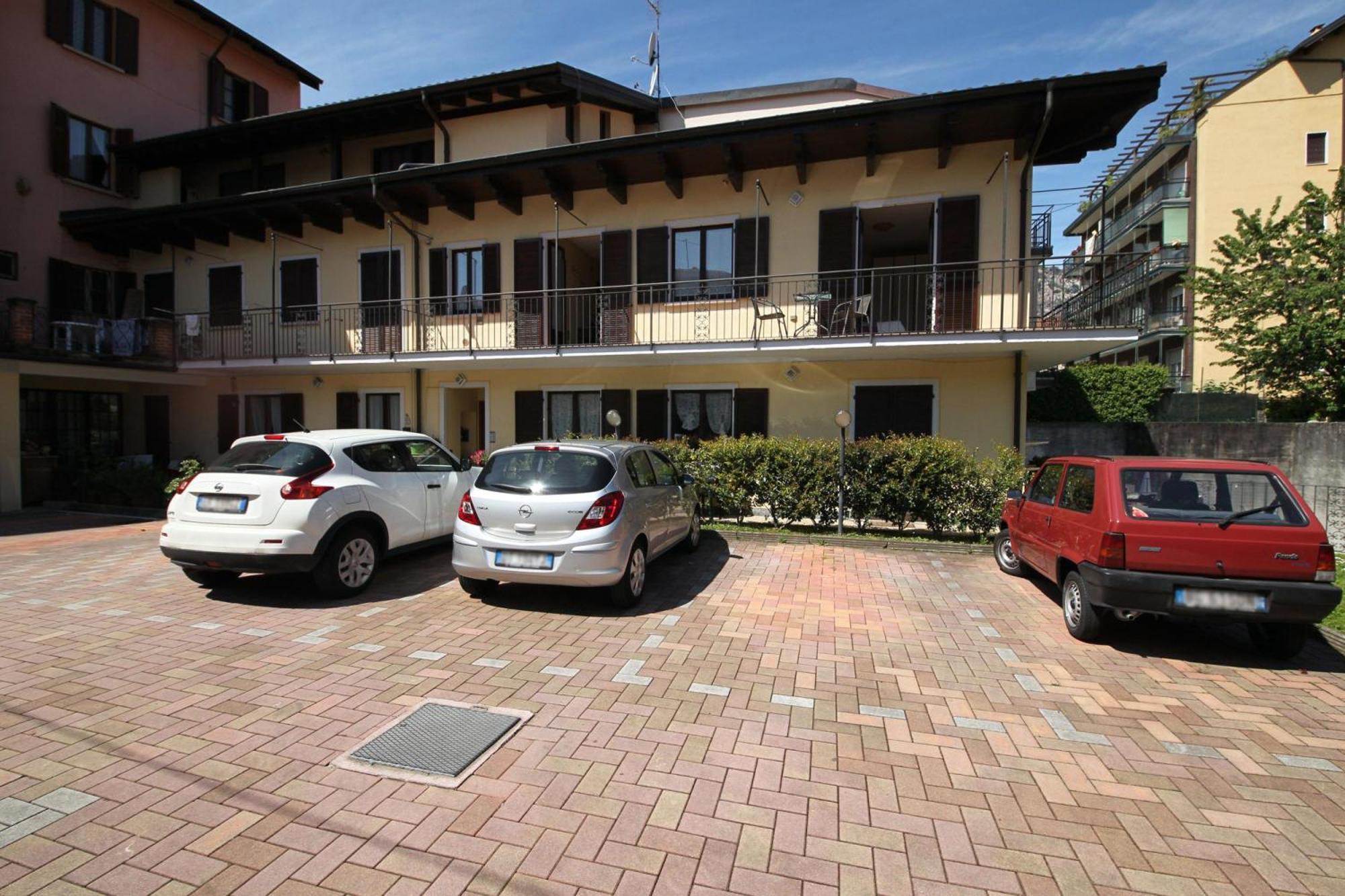 Petalo Bianco 100M From Lake - Happy Rentals บาเวโน ภายนอก รูปภาพ